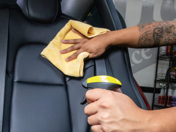 Meguiars Ultimate Leather Detailer 473 ml – Bild 2